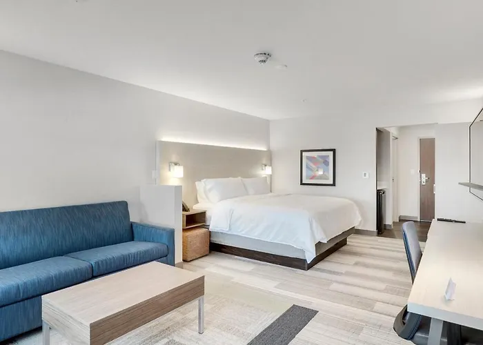Express & - By Ihg 3*