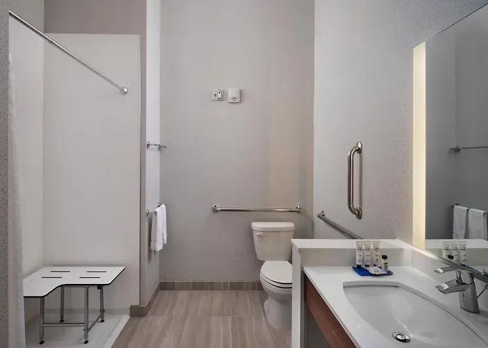 Express & - By Ihg Hotel
