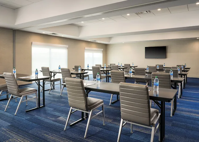 Hotel Express & - By Ihg 3*