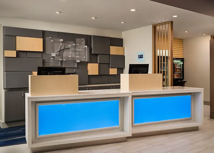 Hotel Express & - By Ihg