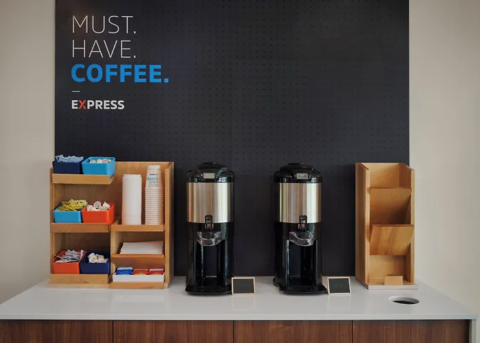 Express & - By Ihg Lockport